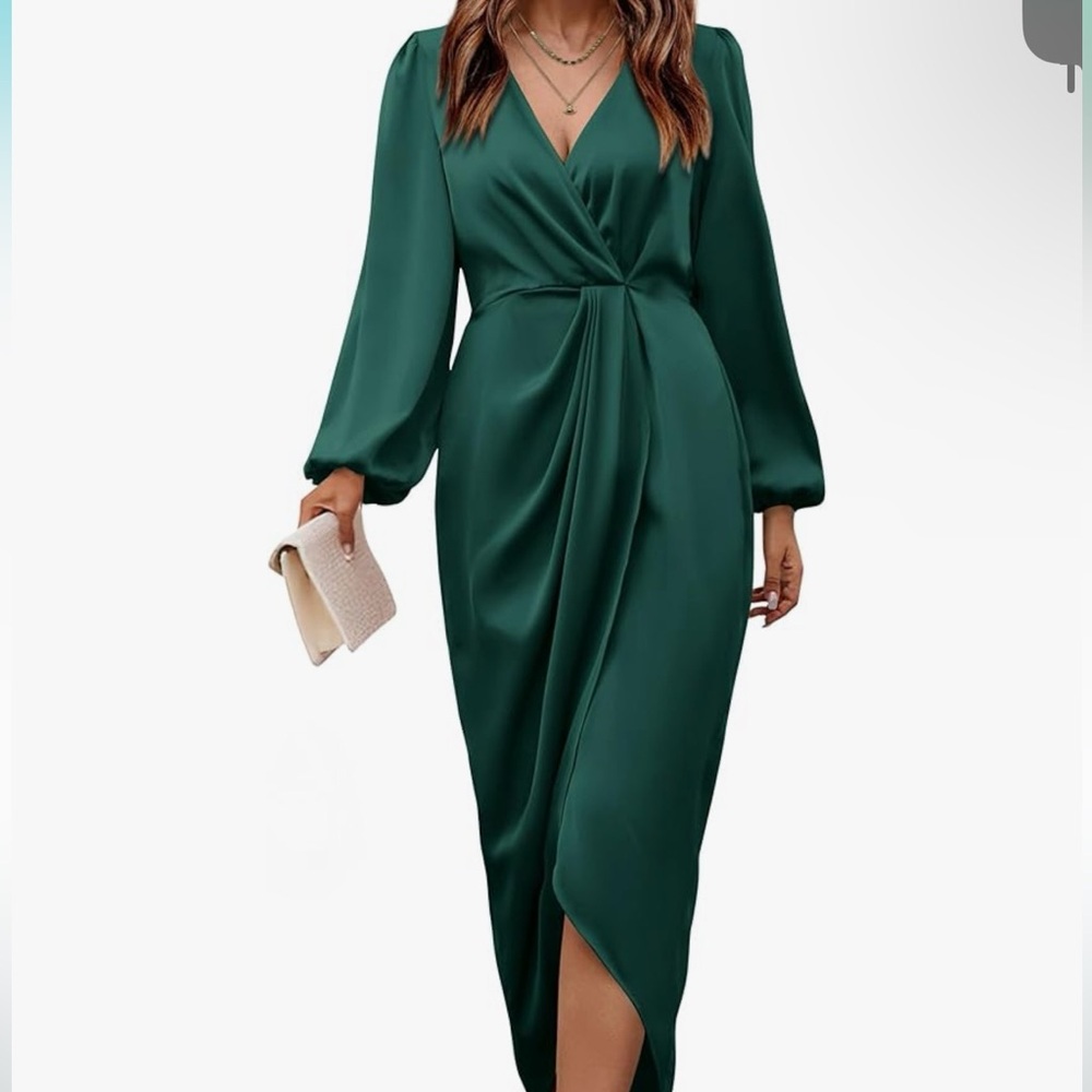 Long sleeve green dress